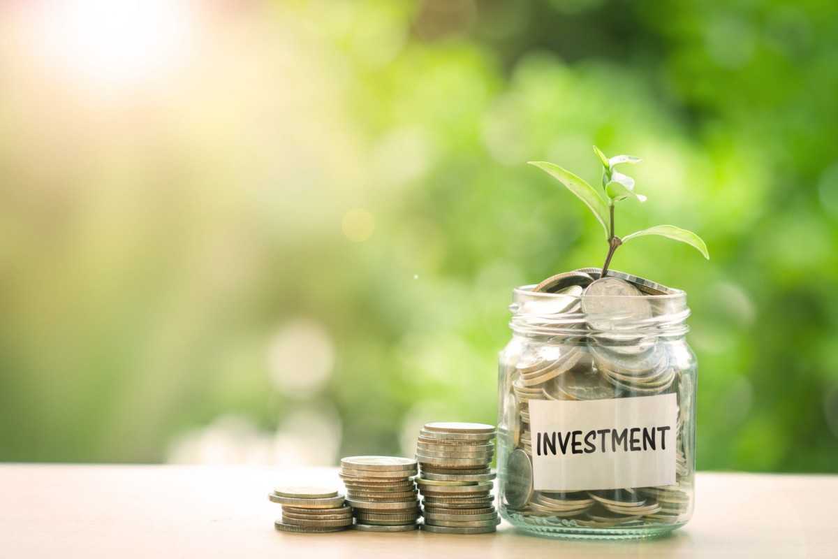 10 Tips Berinvestasi Saham bagi Karyawan dengan Penghasilan Terbatas