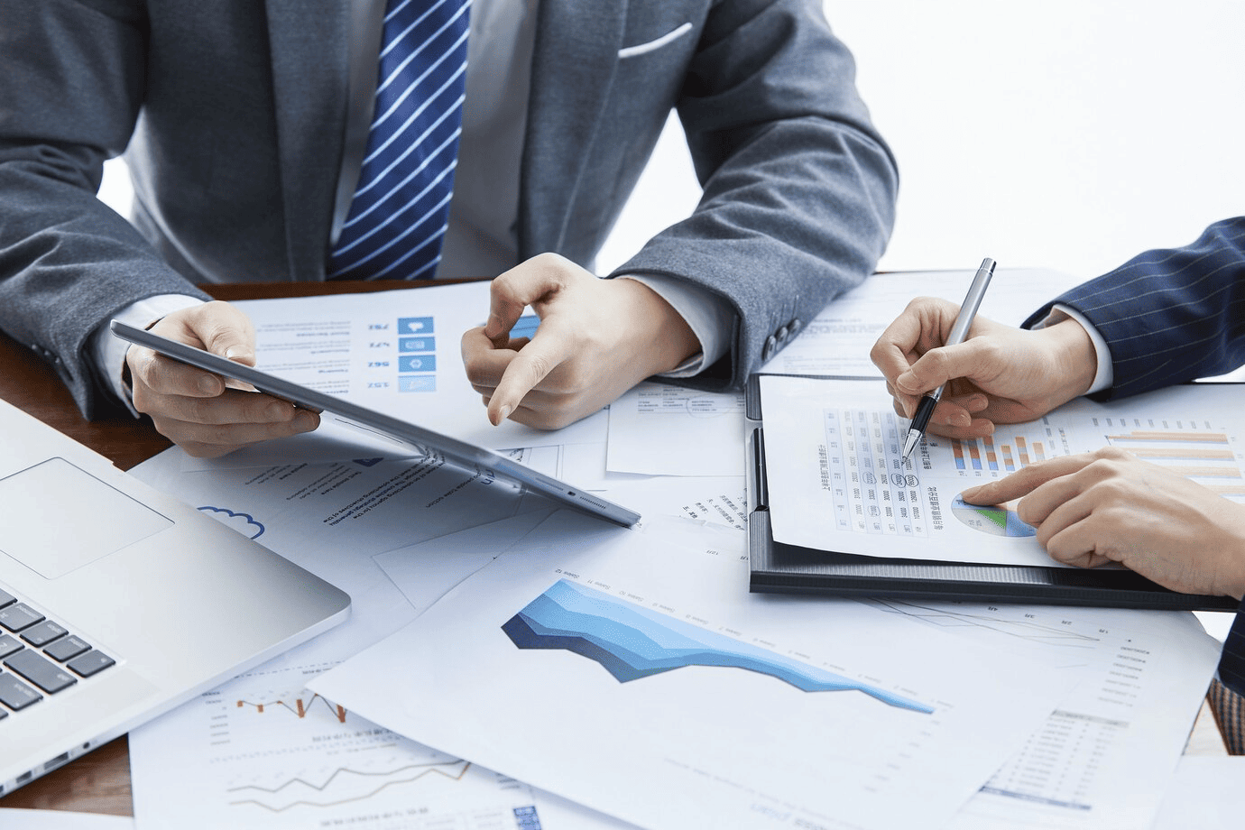 15 Strategi Perusahaan Menarik Investor dalam Presentasi Singkat dan Efektif