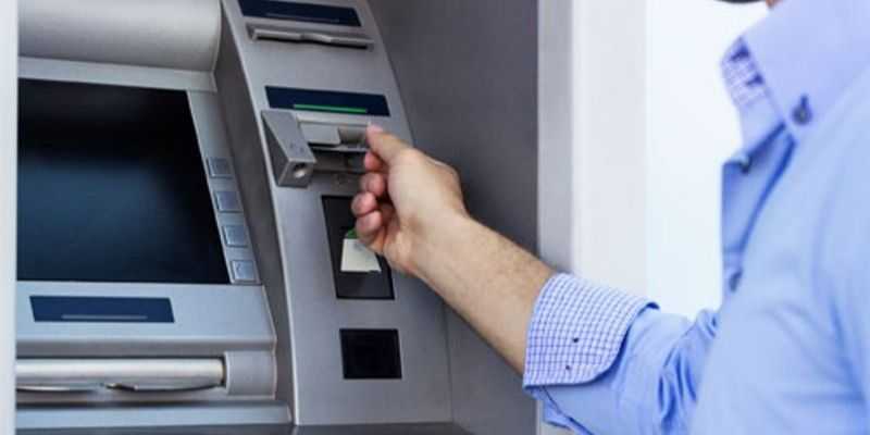 8 Trik Cerdas Menghindari Biaya Tersembunyi Saat Gunakan Layanan Bank