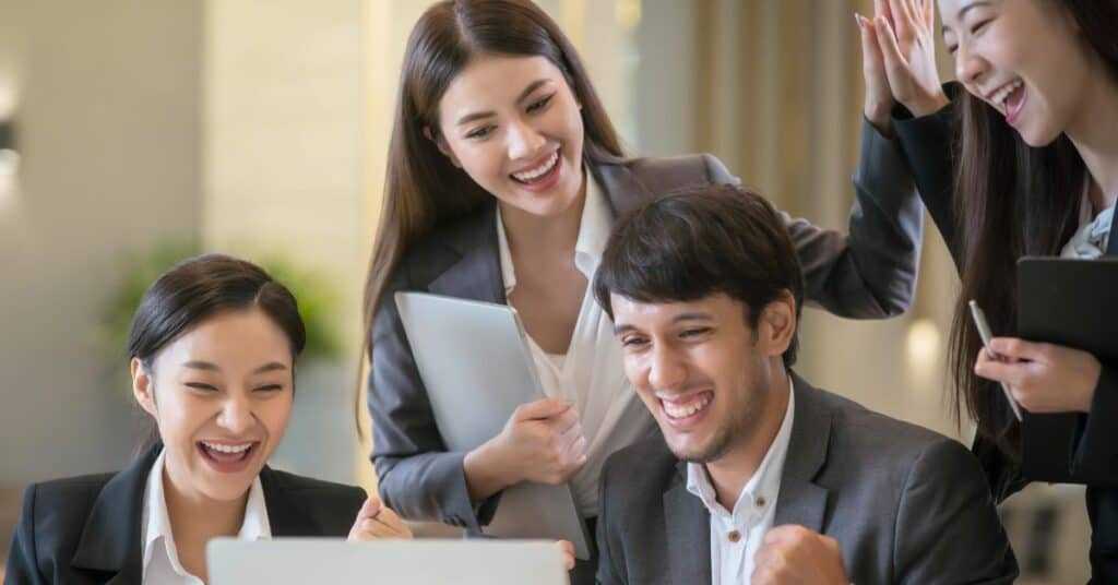 Cara Perusahaan Menyusun Program Retensi Karyawan yang Efektif